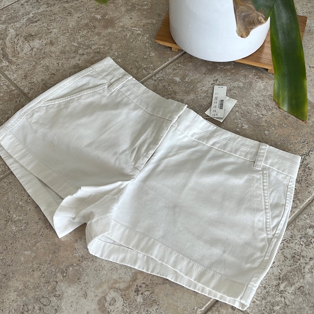 White cotton summer short